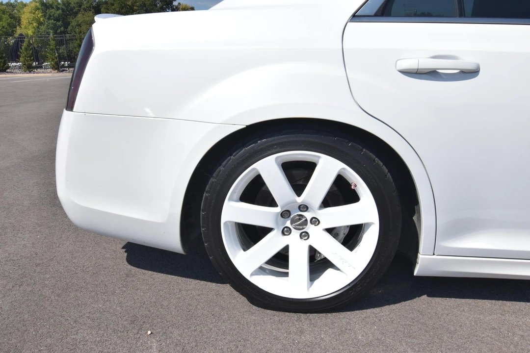 2012 Chrysler 300 (2005-2023) - Image 14 of 31