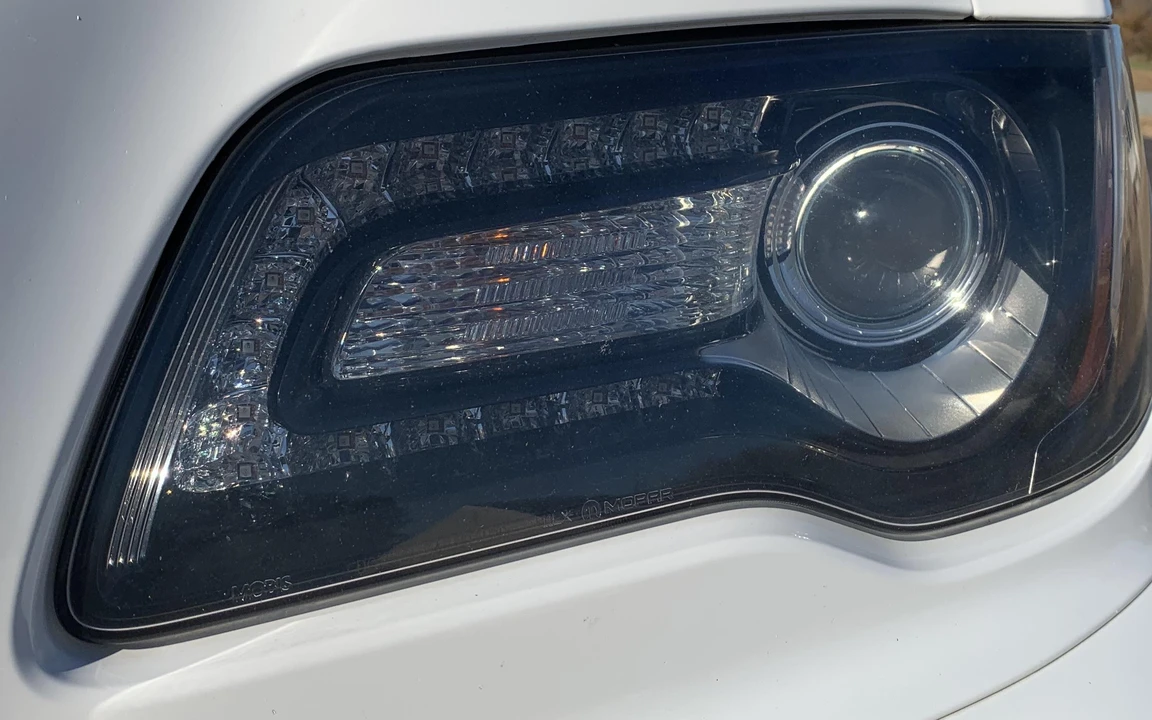2012 Chrysler 300 (2005-2023) - Image 30 of 31
