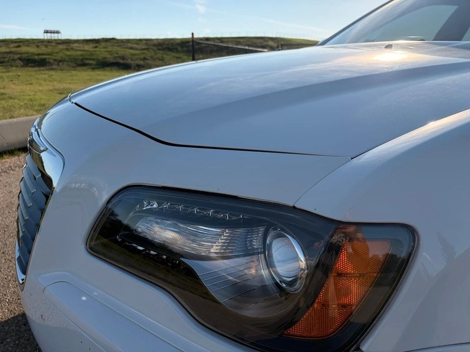 2012 Chrysler 300 (2005-2023) - Image 19 of 31