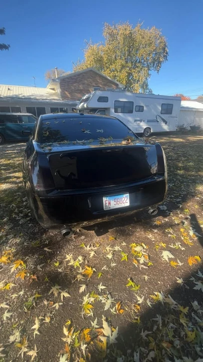 2012 Chrysler 300 (2005-2023) - Image 4 of 7