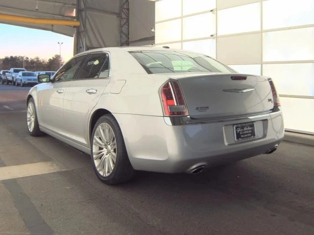 2012 Chrysler 300 (2005-2023) - Image 6 of 10