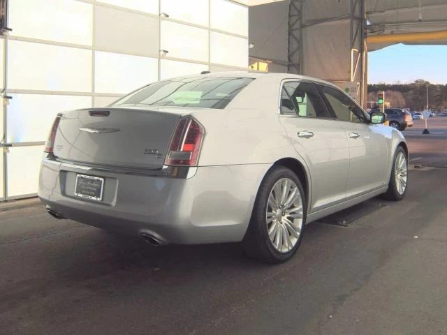 2012 Chrysler 300 (2005-2023) - Image 4 of 10