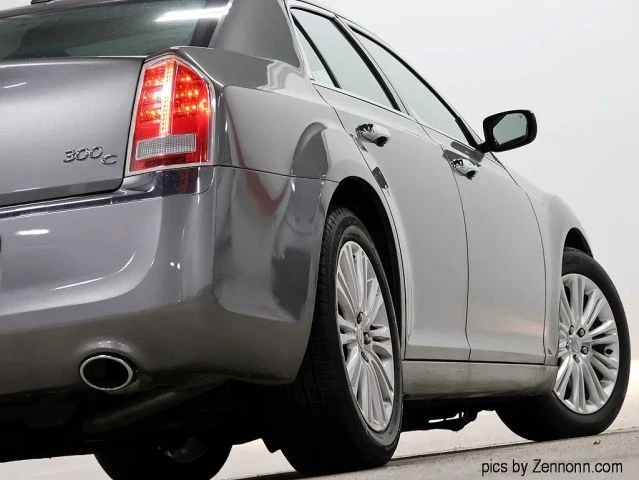 2012 Chrysler 300 (2005-2023) - Image 8 of 21