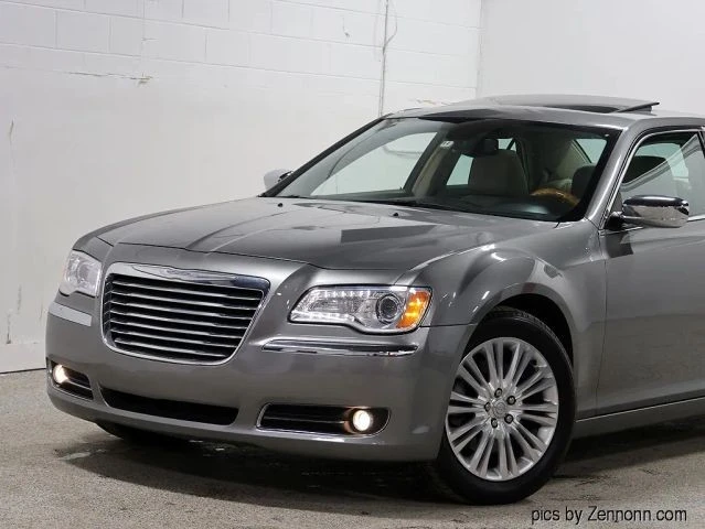 2012 Chrysler 300 (2005-2023) - Image 2 of 21