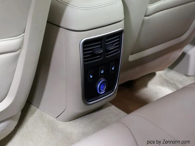2012 Chrysler 300 (2005-2023) - Image 15 of 21