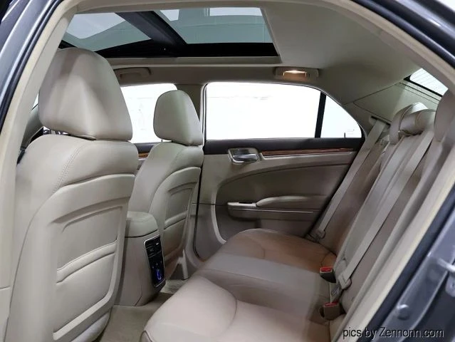 2012 Chrysler 300 (2005-2023) - Image 14 of 21