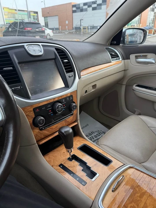 2012 Chrysler 300 (2005-2023) - Image 15 of 15