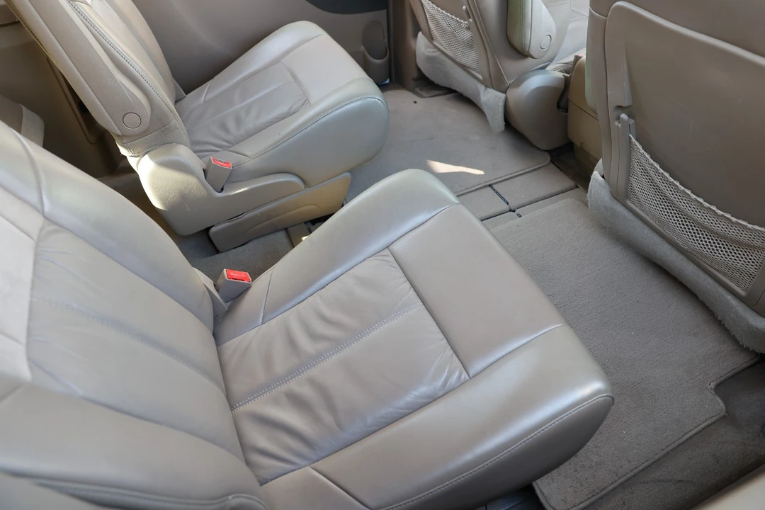 2012 Chrysler Town & Country - Image 12 of 12