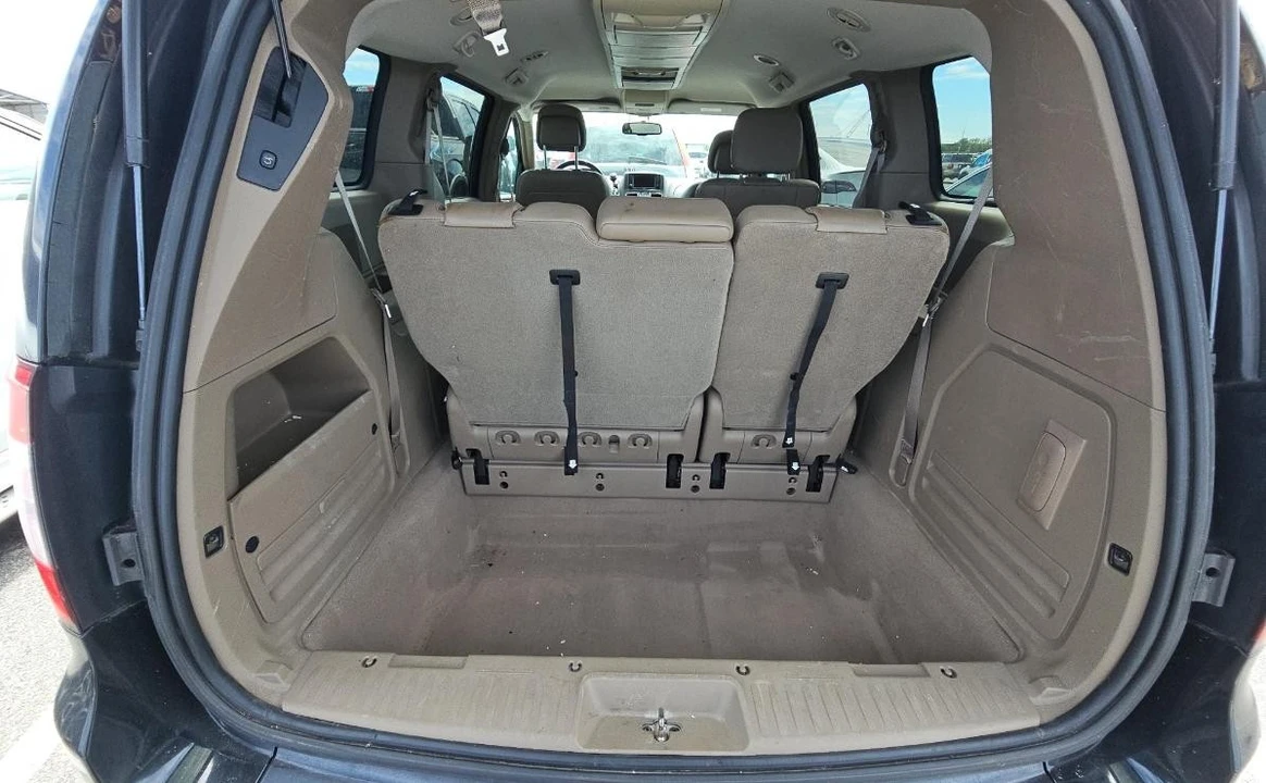 2012 Chrysler Town & Country - Image 15 of 15