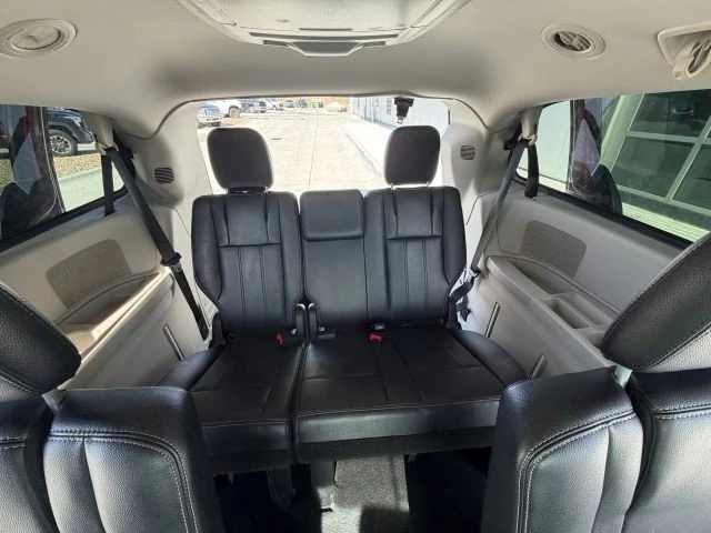 2012 Chrysler Town & Country - Image 13 of 19