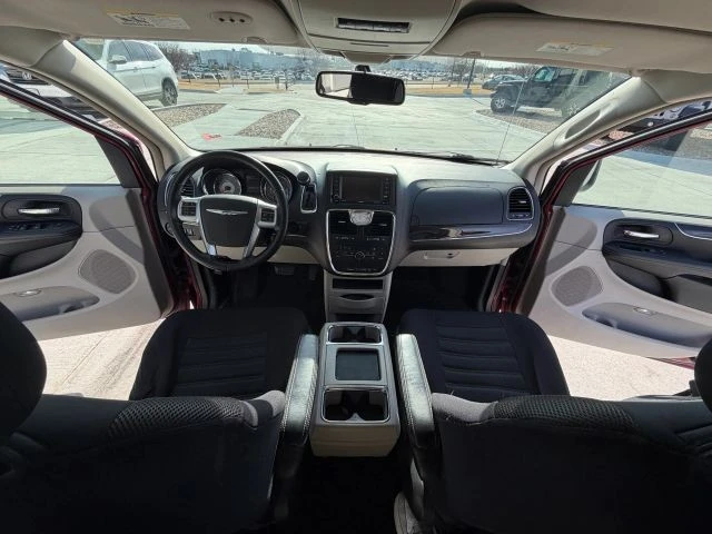 2012 Chrysler Town & Country - Image 16 of 19