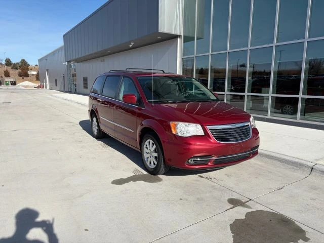 2012 Chrysler Town & Country - Image 2 of 19