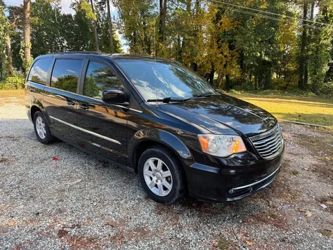 2012 Chrysler Town & Country Touring Minivan