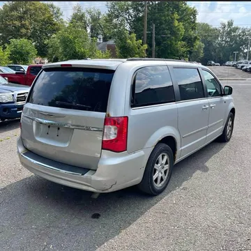 2012 Chrysler Town & Country Touring