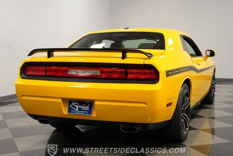 2012 Dodge Challenger SRT8 & 392 3rd Gen - Image 11 of 31
