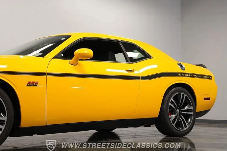 2012 Dodge Challenger SRT8 & 392 3rd Gen - Image 21 of 31