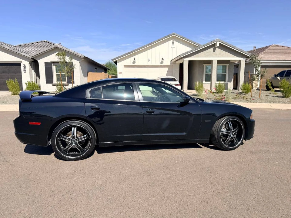 2012 Dodge Charger 7th Gen - Image 3 of 9