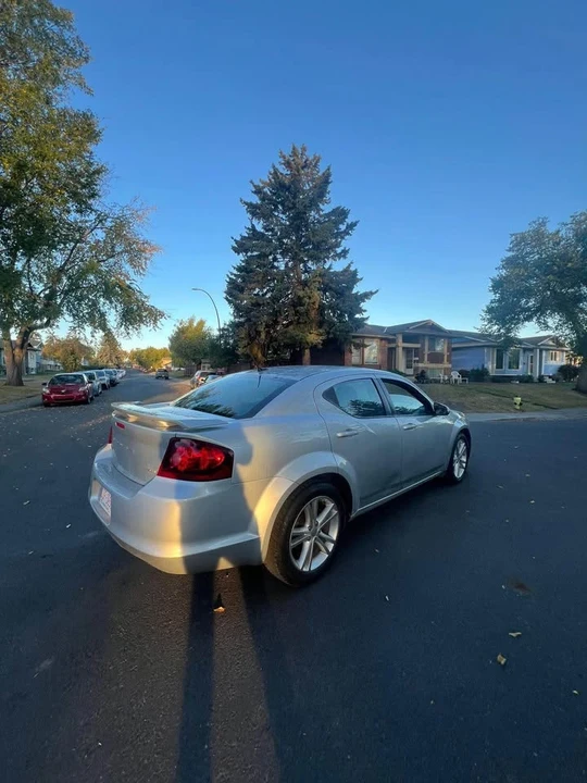 2012 Dodge Avenger Sedan - Image 5 of 13
