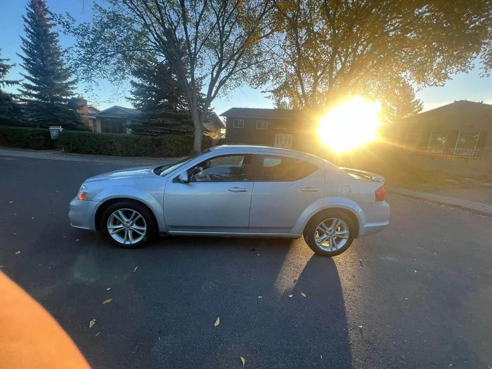 2012 Dodge Avenger Sedan - Image 4 of 13