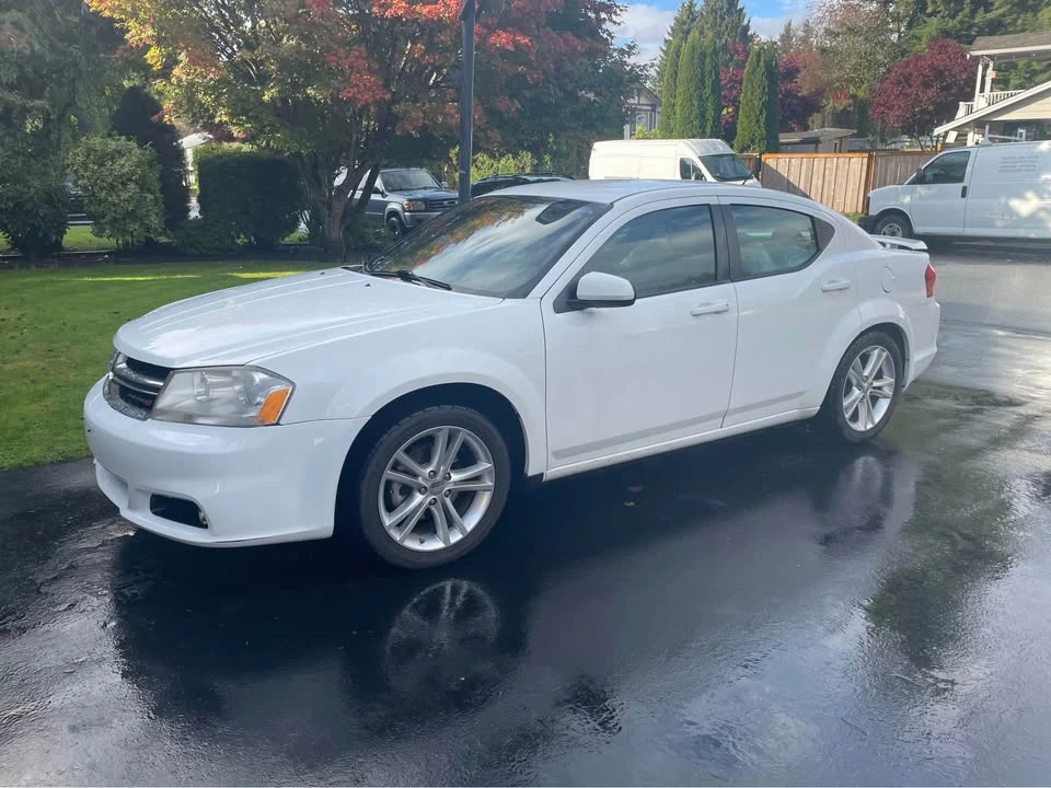 2012 Dodge Avenger Sedan - Image 3 of 6