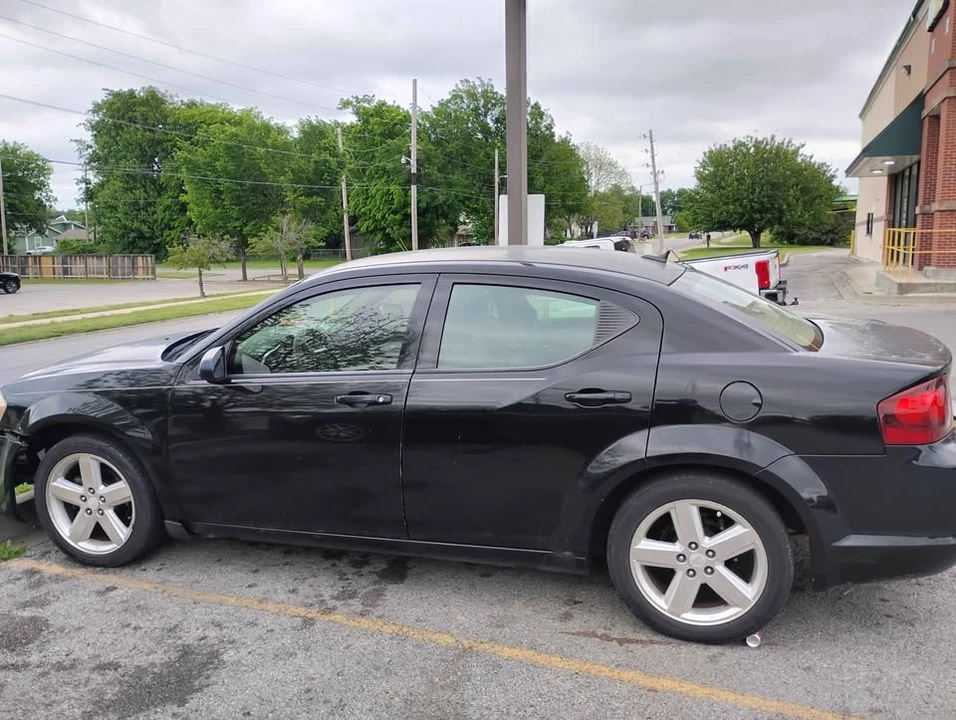 2012 Dodge Avenger Sedan - Image 3 of 3