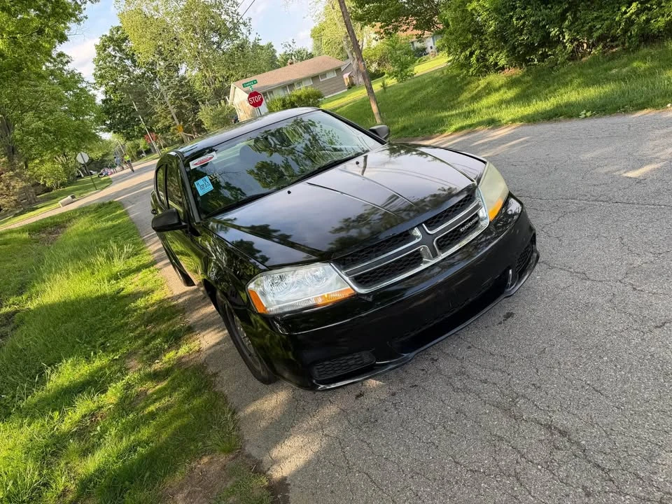 2012 Dodge Avenger Sedan - Image 2 of 7
