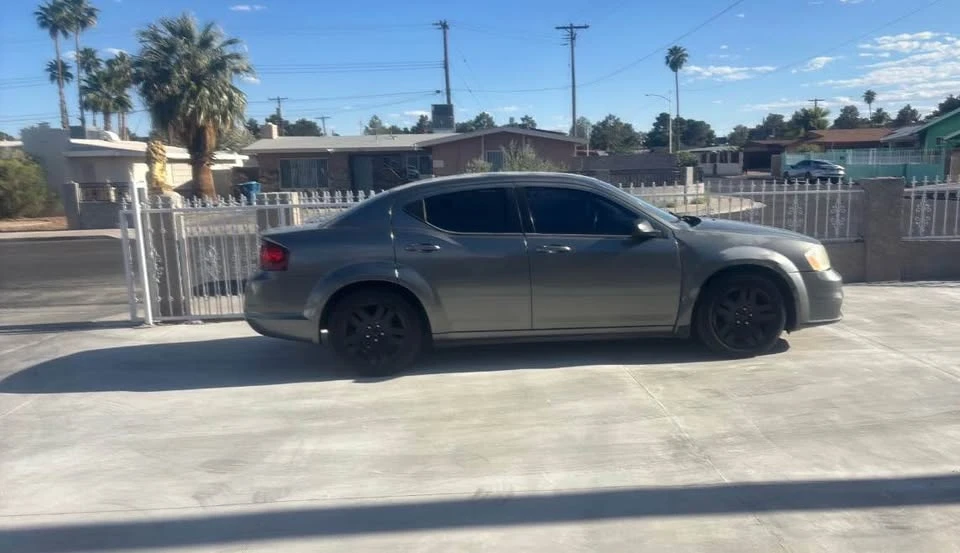 2012 Dodge Avenger Sedan - Image 4 of 6