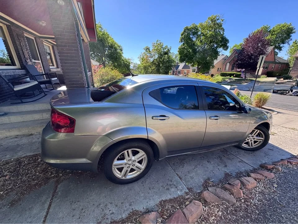2012 Dodge Avenger Sedan - Image 7 of 10