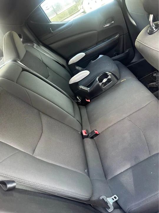 2012 Dodge Avenger Sedan - Image 3 of 10
