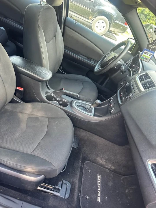 2012 Dodge Avenger Sedan - Image 5 of 10