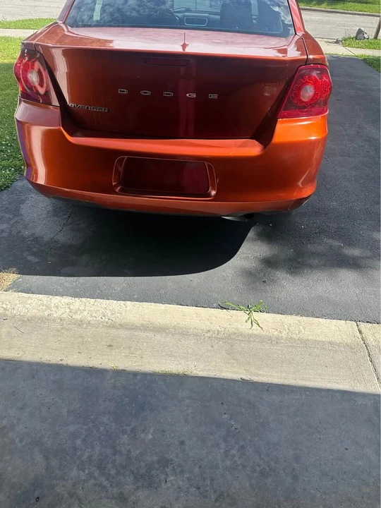 2012 Dodge Avenger Sedan - Image 8 of 10