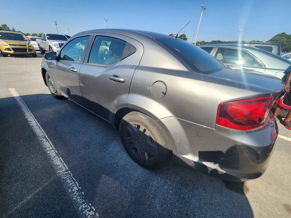 2012 Dodge Avenger Sedan - Image 5 of 7