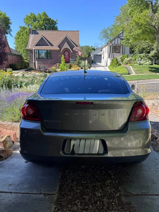 2012 Dodge Avenger Sedan - Image 6 of 10