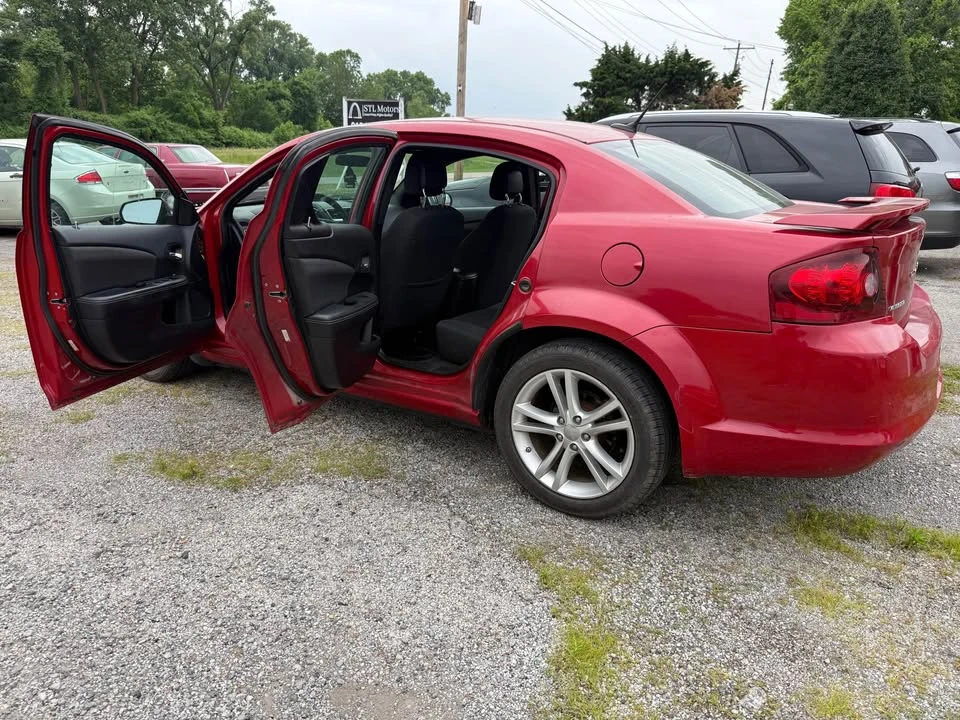 2012 Dodge Avenger Sedan - Image 2 of 18