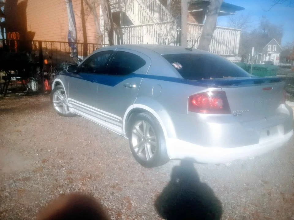 2012 Dodge Avenger Sedan - Image 2 of 4