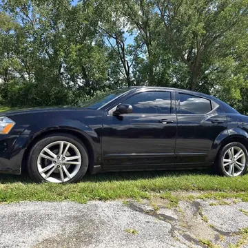2012 Dodge Avenger SXT Plus Sedan 4D