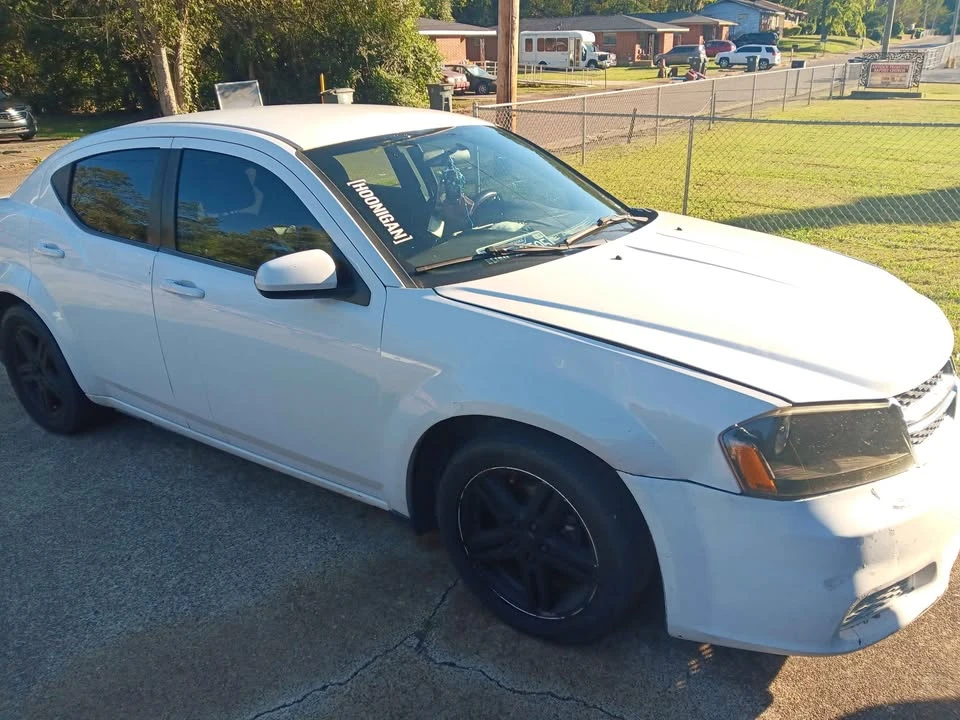 2012 Dodge Avenger Sedan - Image 3 of 4