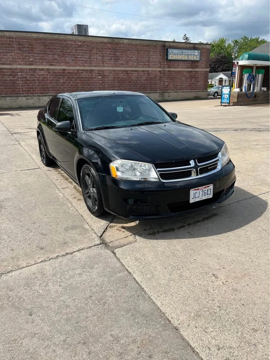 2012 Dodge Avenger Sedan - Image 2 of 8