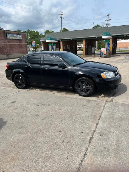 2012 Dodge Avenger Sedan - Image 3 of 8