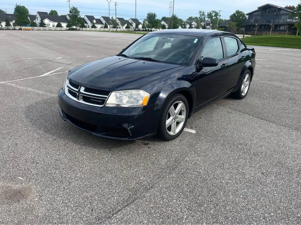 2012 Dodge Avenger Sedan - Image 2 of 20