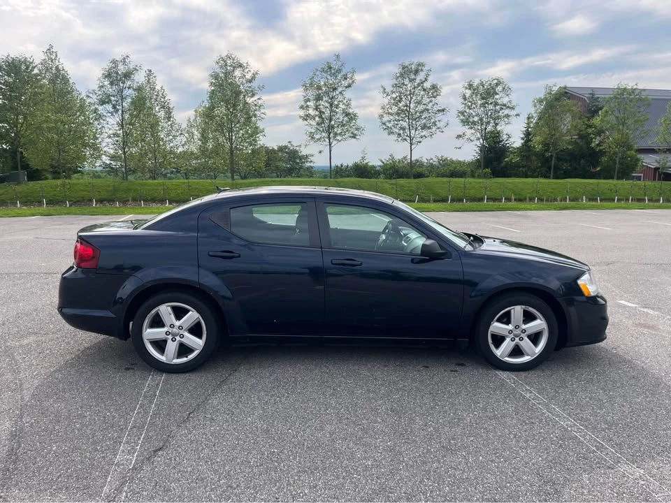 2012 Dodge Avenger Sedan - Image 7 of 20