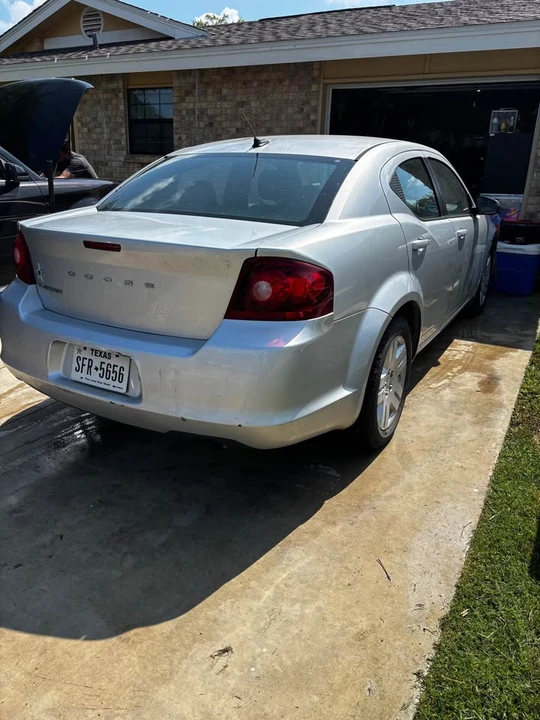 2012 Dodge Avenger Sedan - Image 2 of 14