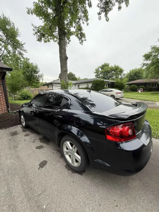 2012 Dodge Avenger Sedan - Image 9 of 11