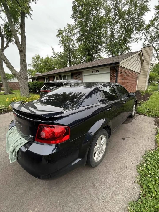 2012 Dodge Avenger Sedan - Image 7 of 11