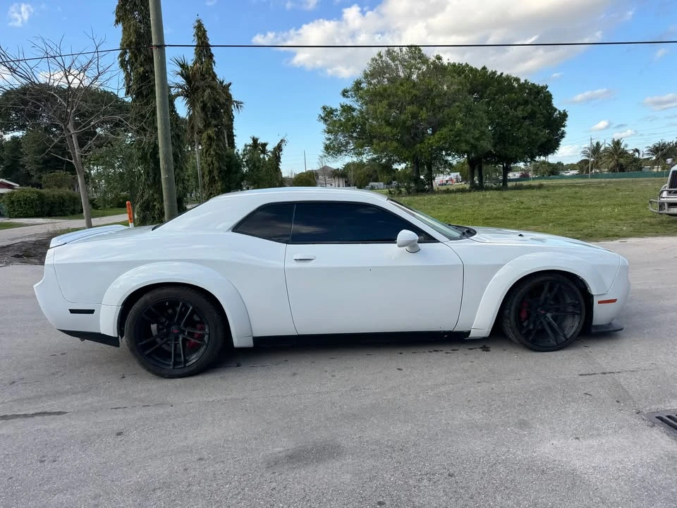 2012 Dodge Challenger SRT8 & 392 3rd Gen - Image 4 of 10
