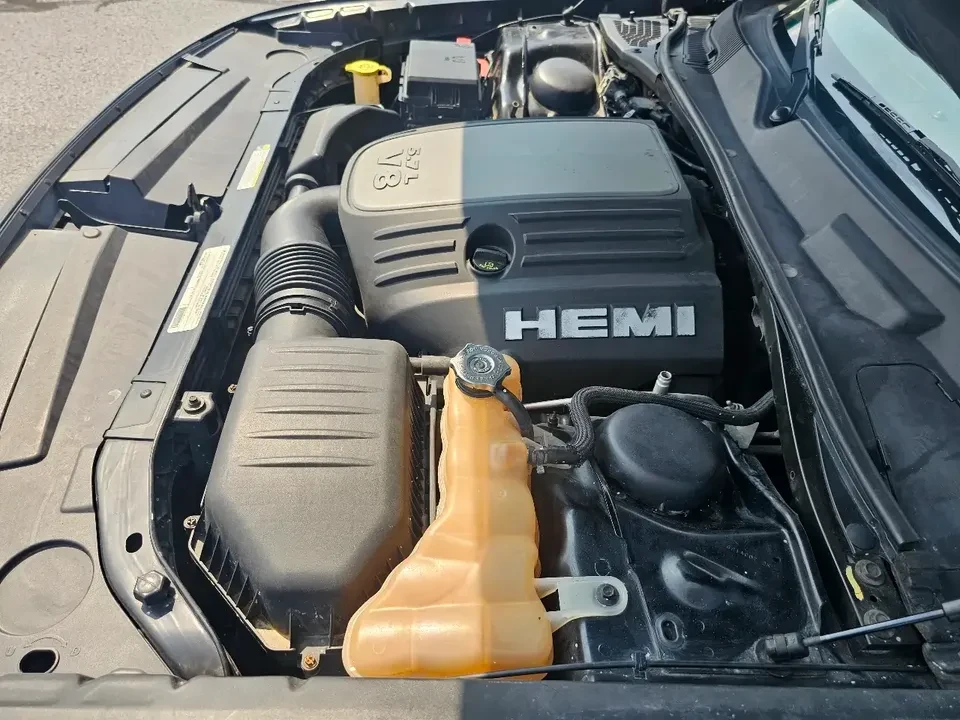 2012 Dodge Challenger 3rd Gen - Image 10 of 14