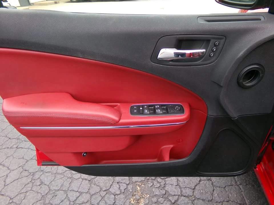 2012 Dodge Charger 7th Gen - Image 16 of 19