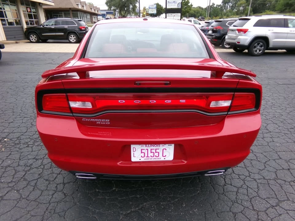 2012 Dodge Charger 7th Gen - Image 4 of 19