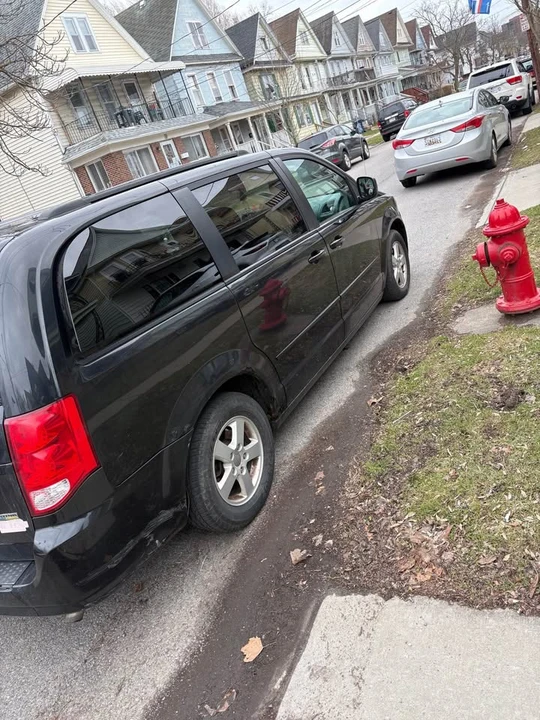 2012 Dodge Caravan - Image 2 of 7