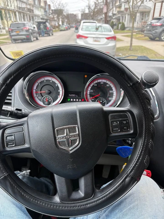 2012 Dodge Caravan - Image 5 of 7